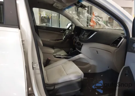 2017 Hyundai Tucson Se z USA, uszkodzony, nr VIN KM8J3CA46HU311110